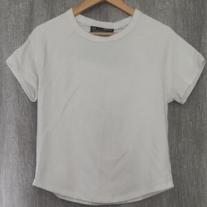 Under Armour White Short Sleeve T-Shirt Cutout Back